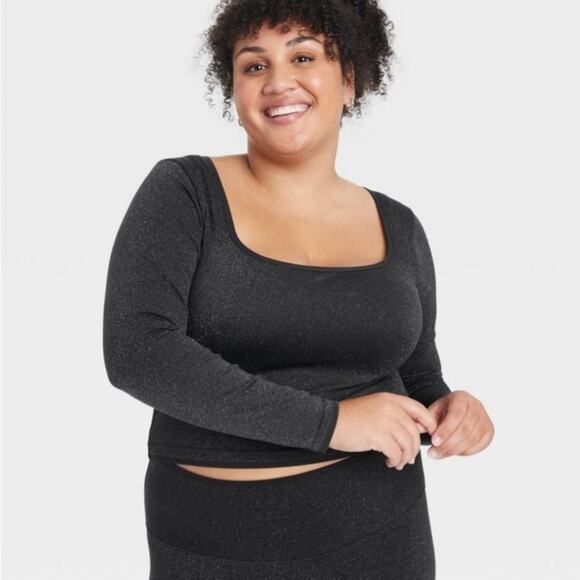 all in motion Tops - All In Motion Lurex Sparkle Shimmer Seamless Cropped Long Sleeve Top Black XXL